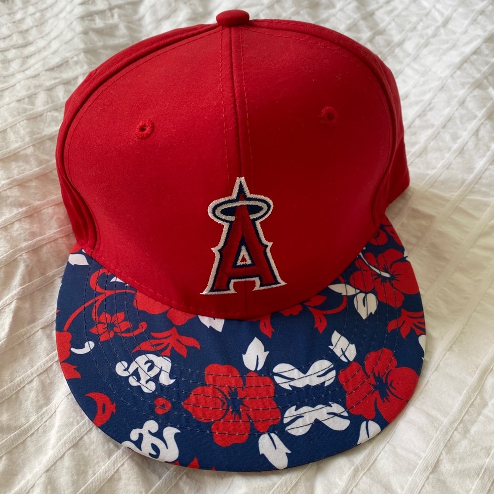 MLB LA Angels Hawaiian print baseball cap